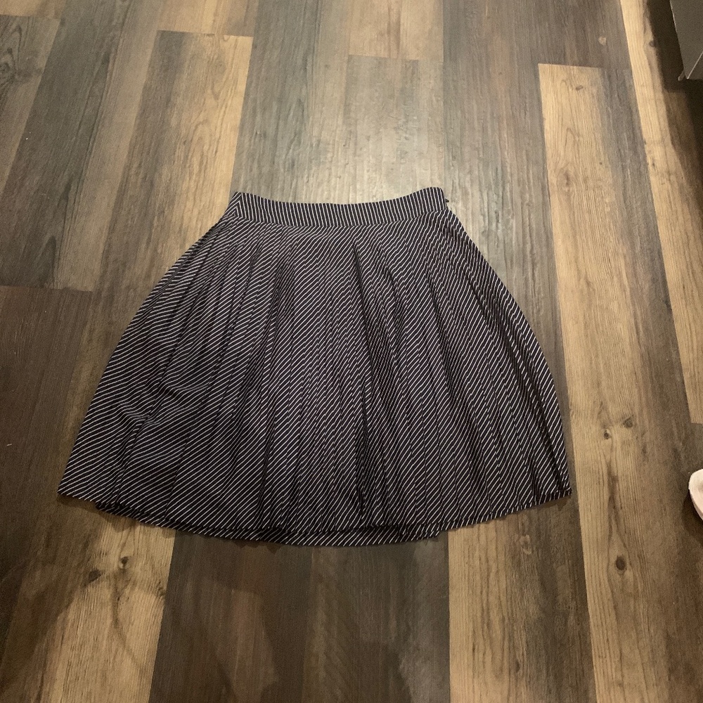 The‎ Limited fully lined pleated skirt. Worn twice